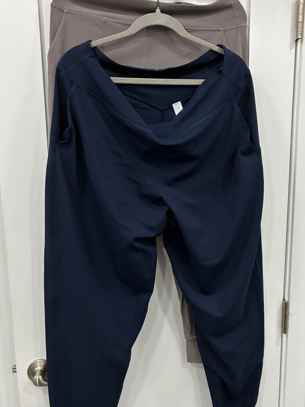 Lululemon Jogger Pants Bundle Size 14 Navy & Taupe 12